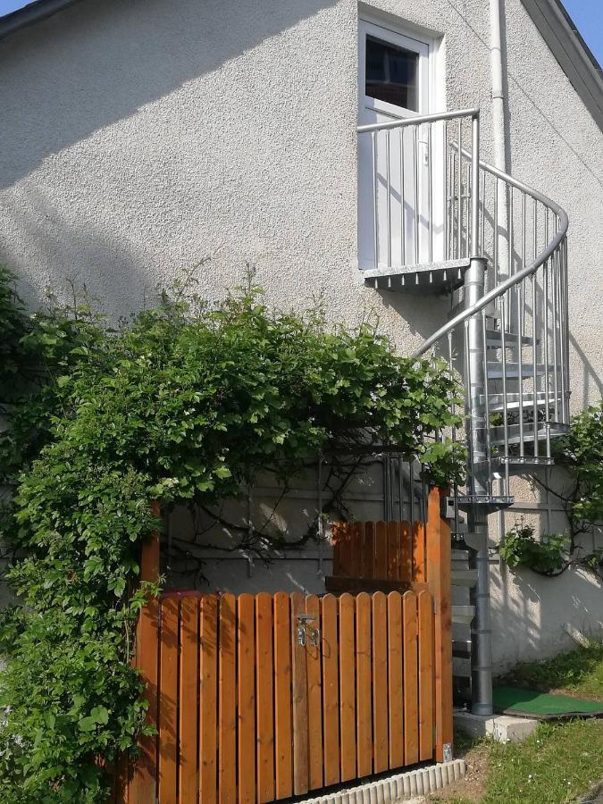 Retro Apartment Грац Экстерьер фото